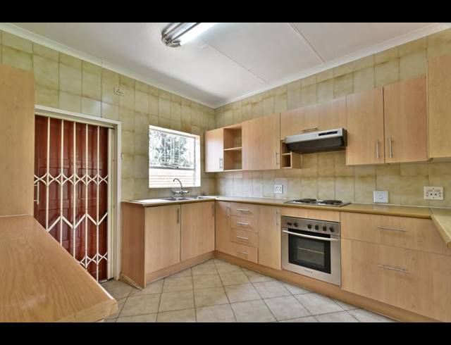 2 BEDROOM TOWNHOUSE FOR SALE IN BRACKENDOWNS
